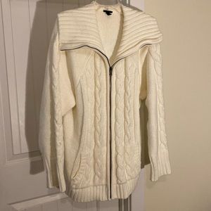 Creamy White Cable Knit Sweater Jacket